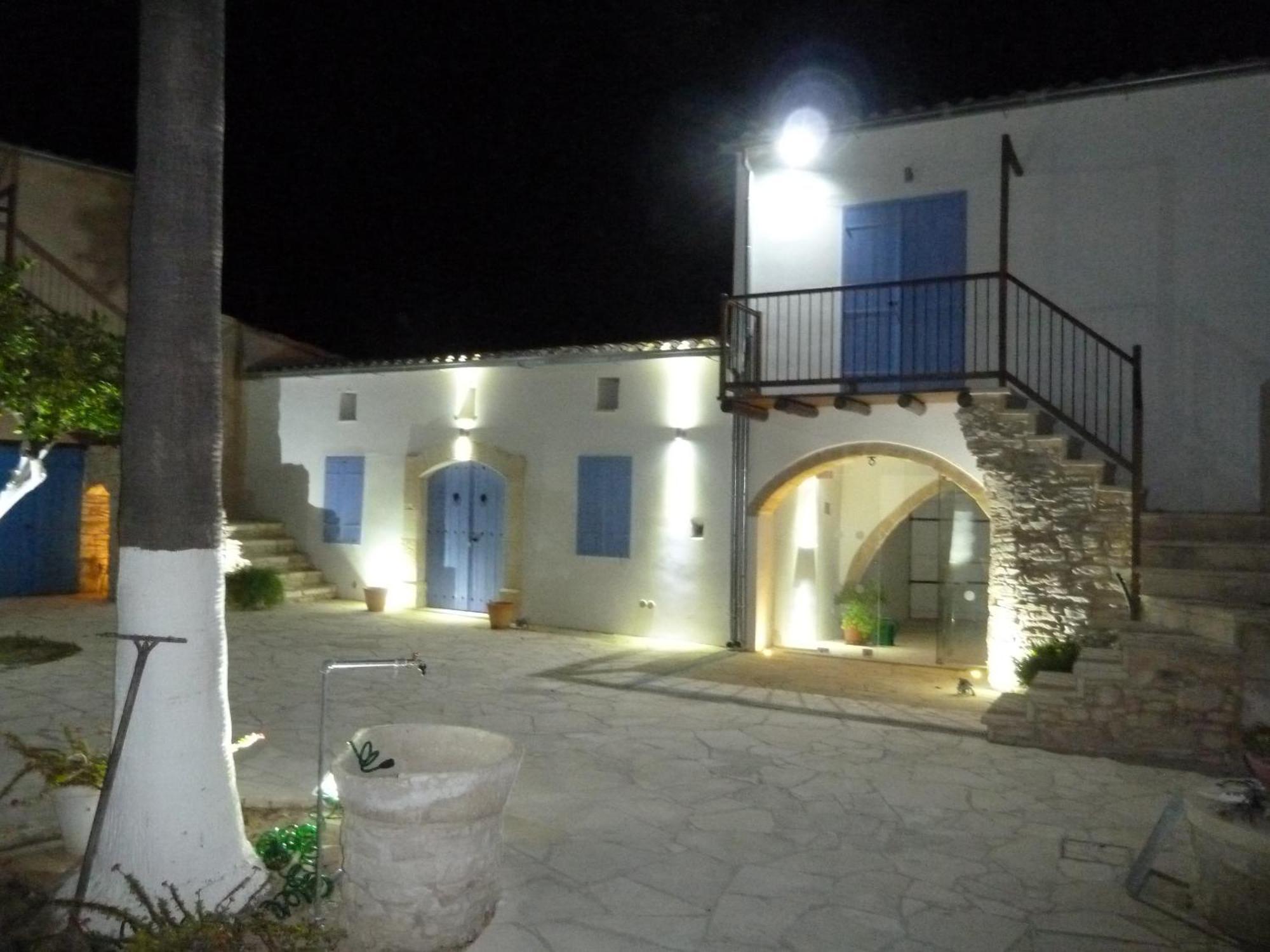 To Archontiko Tis Anastasias Athienou Exterior foto